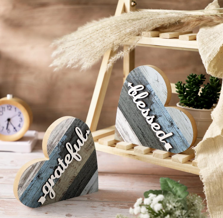 2 Pcs Rustic Wood Home Sign Farmhouse Love Wooden Heart Shaped Table